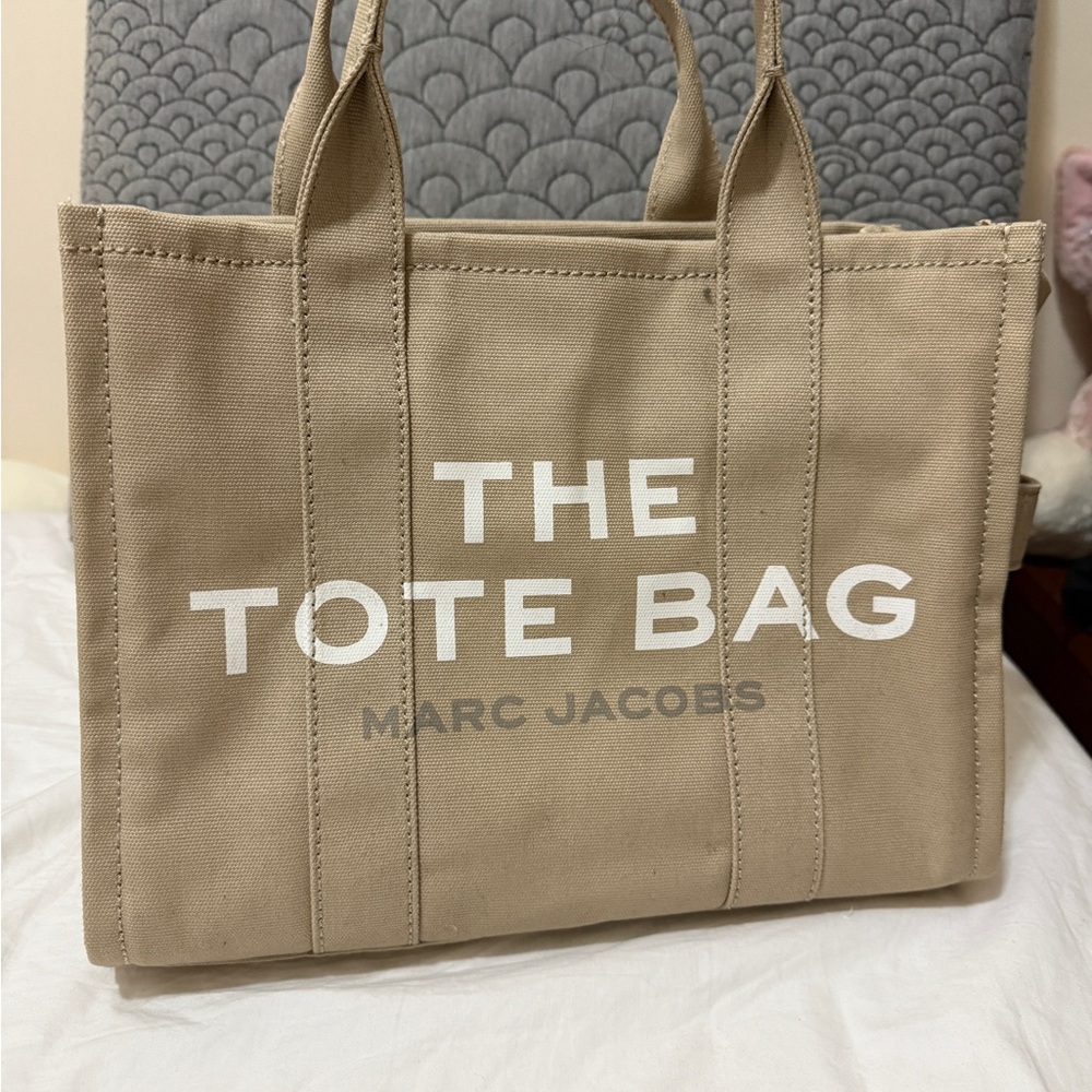 Marc Jacobs Tan Tote Bag
